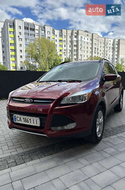 Внедорожник / Кроссовер Ford Escape 2015 в 