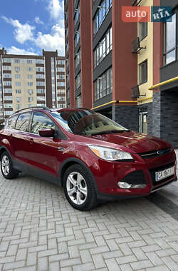 Внедорожник / Кроссовер Ford Escape 2015 в 