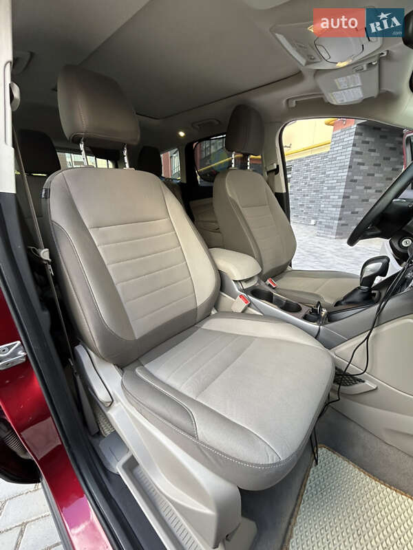 Внедорожник / Кроссовер Ford Escape 2015 в Житомире