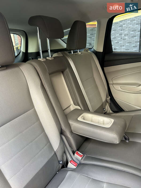 Внедорожник / Кроссовер Ford Escape 2015 в Житомире
