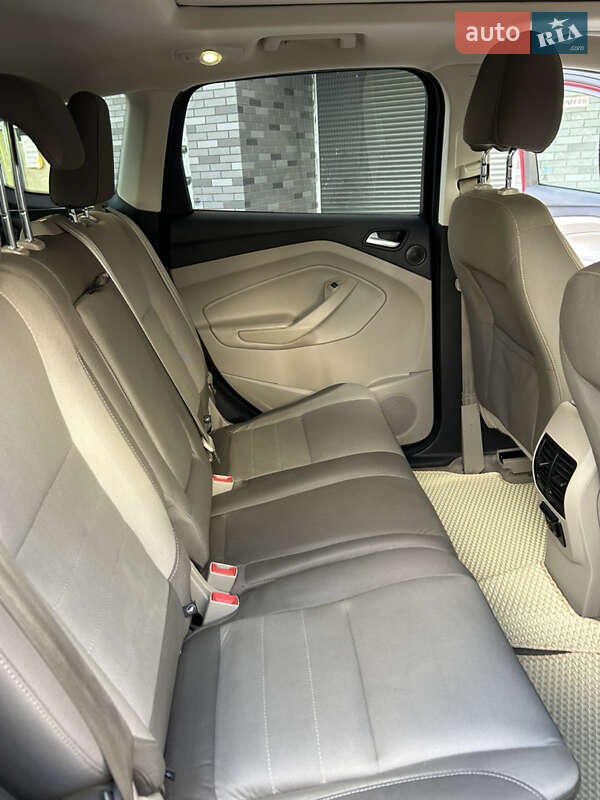Внедорожник / Кроссовер Ford Escape 2015 в Житомире