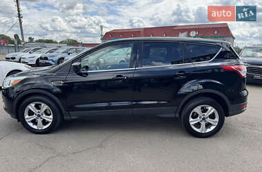 Позашляховик / Кросовер Ford Escape 2015 в 