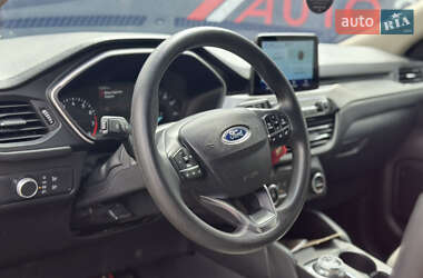 Позашляховик / Кросовер Ford Escape 2020 в 