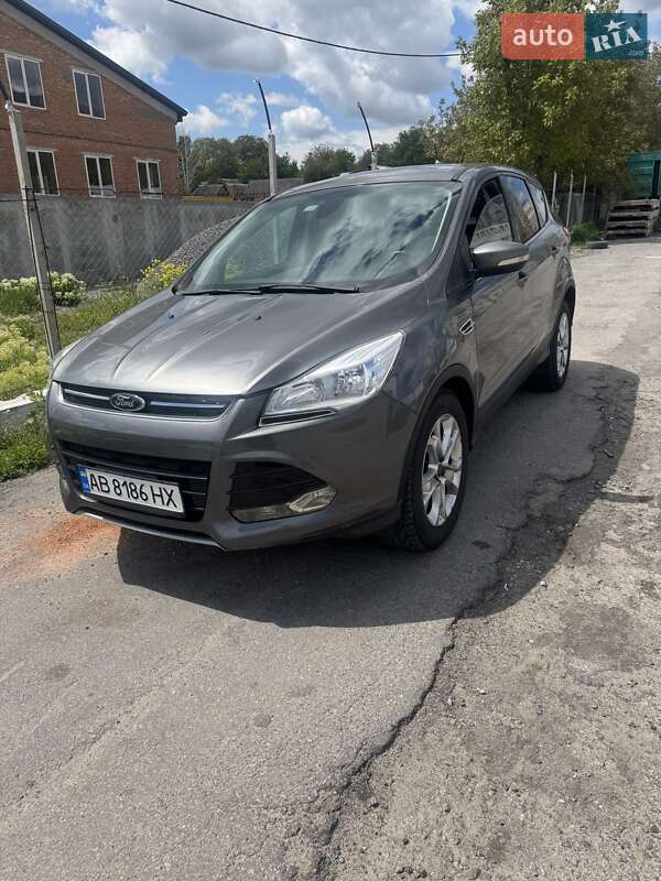 Внедорожник / Кроссовер Ford Escape 2013 в 