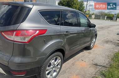 Внедорожник / Кроссовер Ford Escape 2013 в 