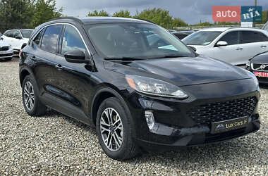 Внедорожник / Кроссовер Ford Escape 2019 в Ивано-Франковске
