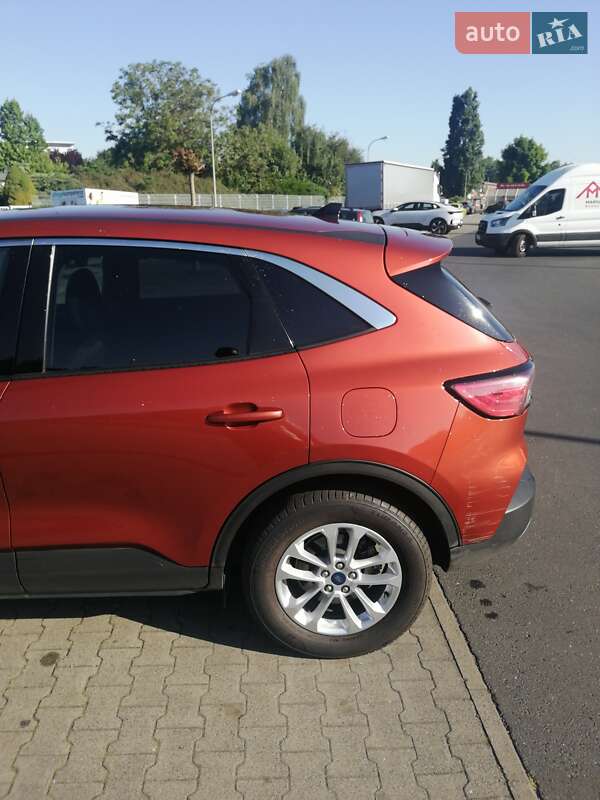 Внедорожник / Кроссовер Ford Escape 2020 в Хмельницком