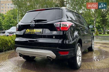 Внедорожник / Кроссовер Ford Escape 2017 в 