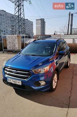 Внедорожник / Кроссовер Ford Escape 2017 в Харькове