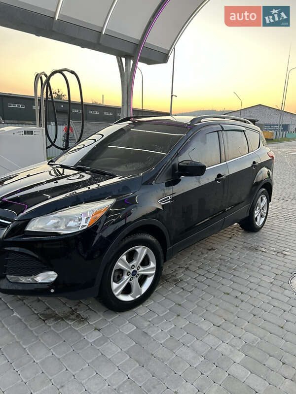 Внедорожник / Кроссовер Ford Escape 2016 в Бережанах