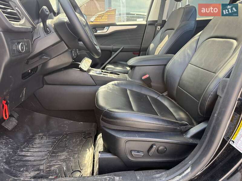 Внедорожник / Кроссовер Ford Escape 2022 в Ровно