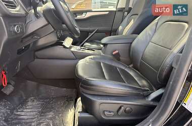 Внедорожник / Кроссовер Ford Escape 2022 в 