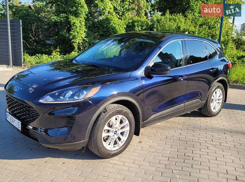 Позашляховик / Кросовер Ford Escape 2021 в Івано-Франківську