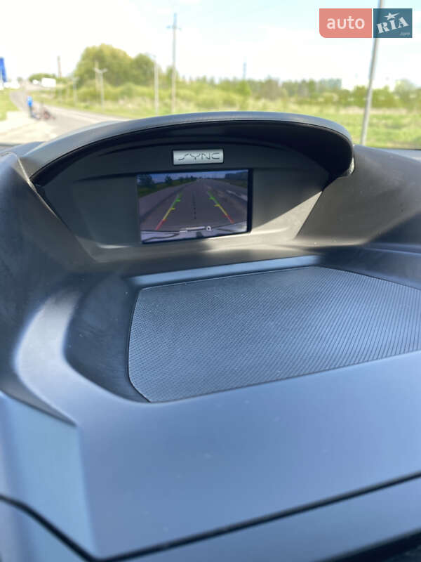 Внедорожник / Кроссовер Ford Escape 2017 в Ровно