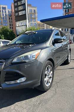 Внедорожник / Кроссовер Ford Escape 2015 в 