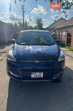 Позашляховик / Кросовер Ford Escape 2015 в 