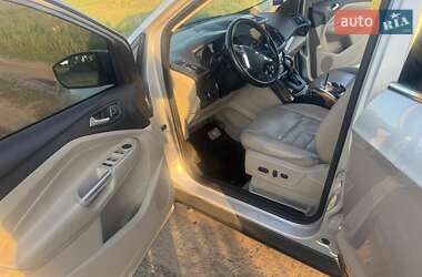 Внедорожник / Кроссовер Ford Escape 2014 в 