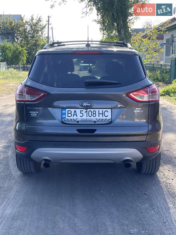 Внедорожник / Кроссовер Ford Escape 2016 в Гайвороне