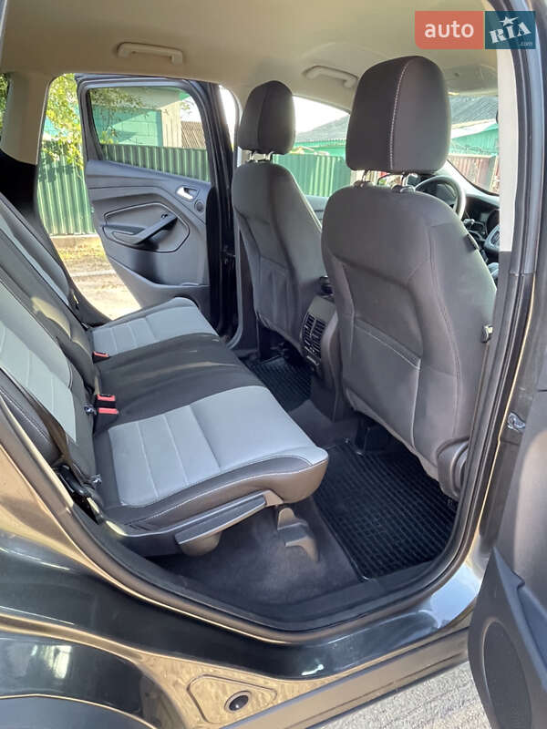 Внедорожник / Кроссовер Ford Escape 2016 в Гайвороне