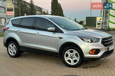 Внедорожник / Кроссовер Ford Escape 2019 в 
