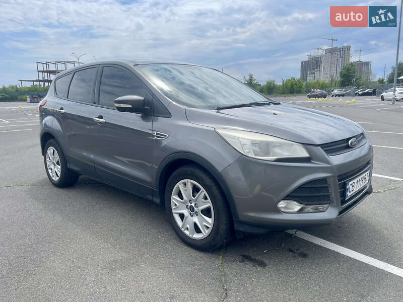 Внедорожник / Кроссовер Ford Escape 2014 в Чернигове