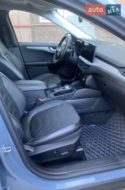 Внедорожник / Кроссовер Ford Escape 2023 в 