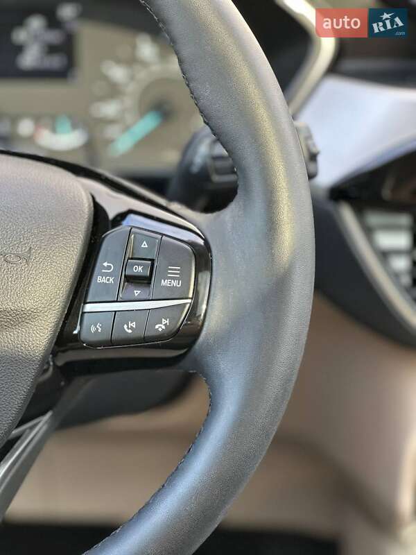 Позашляховик / Кросовер Ford Escape 2022 в Києві