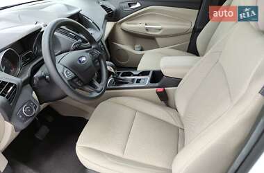 Внедорожник / Кроссовер Ford Escape 2019 в 