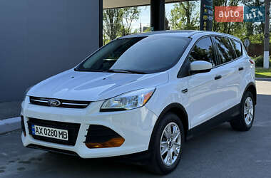 Позашляховик / Кросовер Ford Escape 2015 в Дніпрі