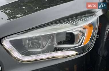 Внедорожник / Кроссовер Ford Escape 2017 в 
