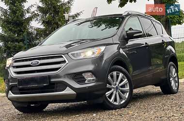 Внедорожник / Кроссовер Ford Escape 2017 в Стрые