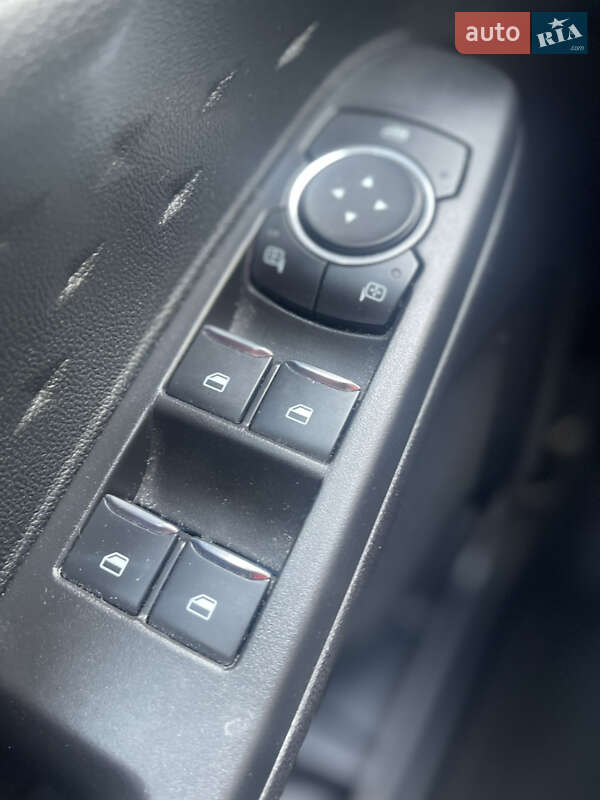 Позашляховик / Кросовер Ford Escape 2019 в Харкові