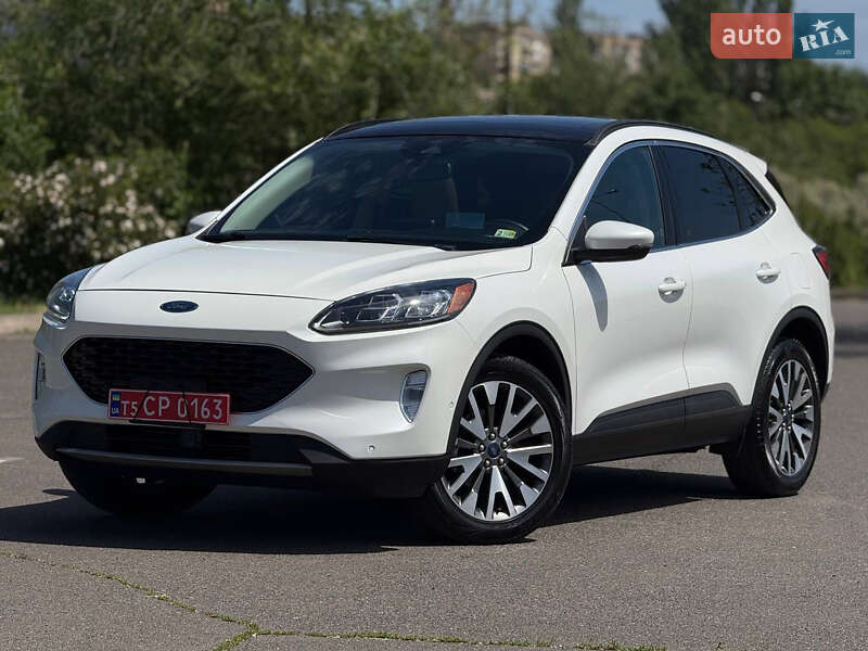 Внедорожник / Кроссовер Ford Escape 2020 в 