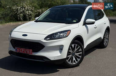 Внедорожник / Кроссовер Ford Escape 2020 в 