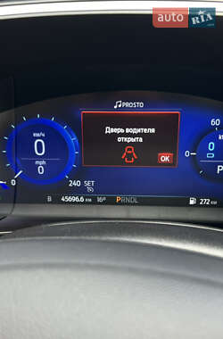 Внедорожник / Кроссовер Ford Escape 2020 в 