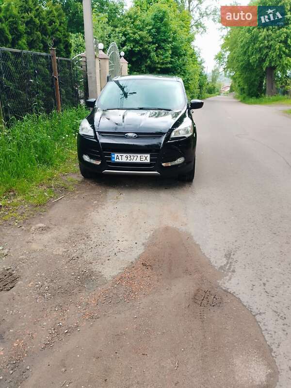 Внедорожник / Кроссовер Ford Escape 2015 в Ивано-Франковске