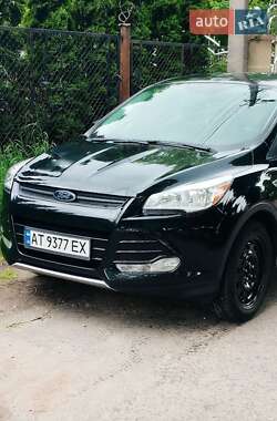 Внедорожник / Кроссовер Ford Escape 2015 в Ивано-Франковске