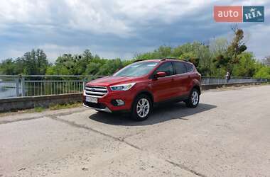 Позашляховик / Кросовер Ford Escape 2017 в 