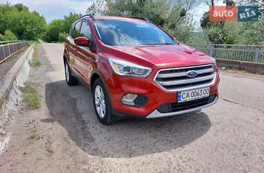 Позашляховик / Кросовер Ford Escape 2017 в 
