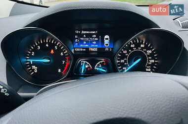 Внедорожник / Кроссовер Ford Escape 2018 в 