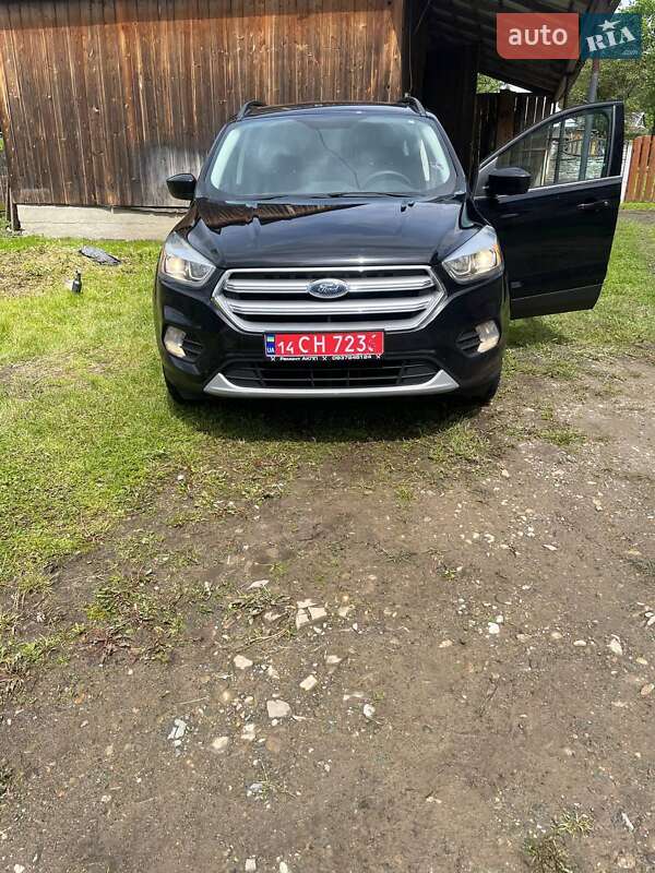 Внедорожник / Кроссовер Ford Escape 2017 в Коломые
