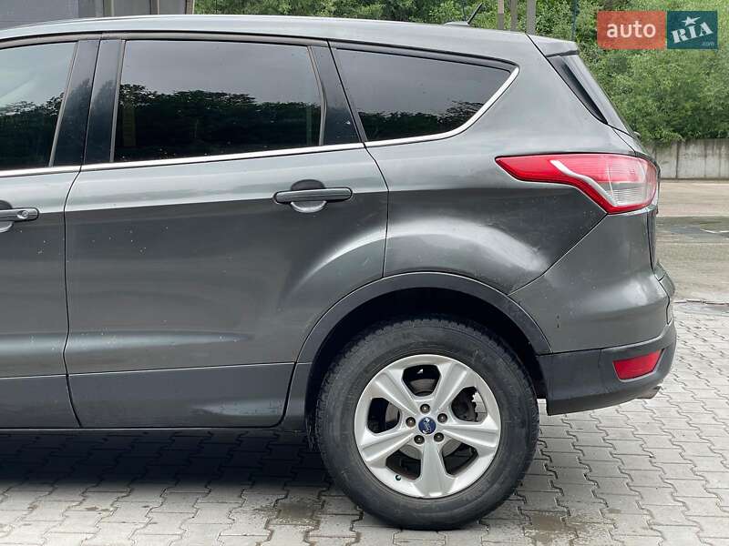 Внедорожник / Кроссовер Ford Escape 2014 в Киеве