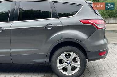 Внедорожник / Кроссовер Ford Escape 2014 в 