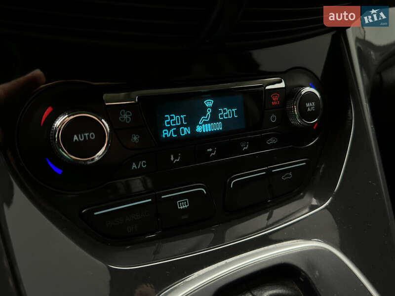 Позашляховик / Кросовер Ford Escape 2013 в Миколаєві