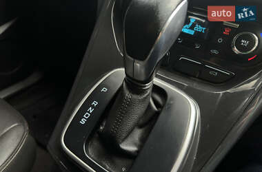 Внедорожник / Кроссовер Ford Escape 2013 в 