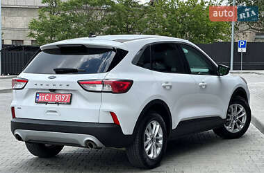 Внедорожник / Кроссовер Ford Escape 2022 в 