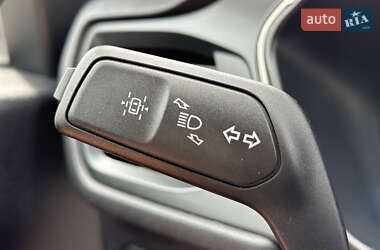 Внедорожник / Кроссовер Ford Escape 2022 в 