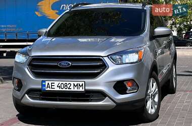 Внедорожник / Кроссовер Ford Escape 2018 в Львове