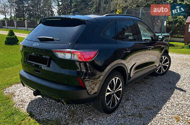 Внедорожник / Кроссовер Ford Escape 2022 в 
