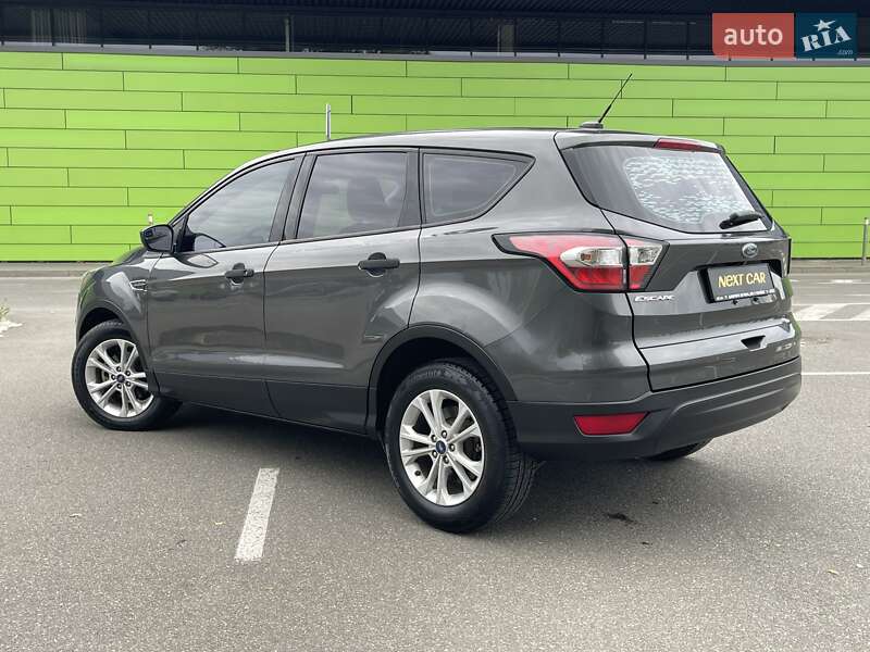 Внедорожник / Кроссовер Ford Escape 2018 в Киеве